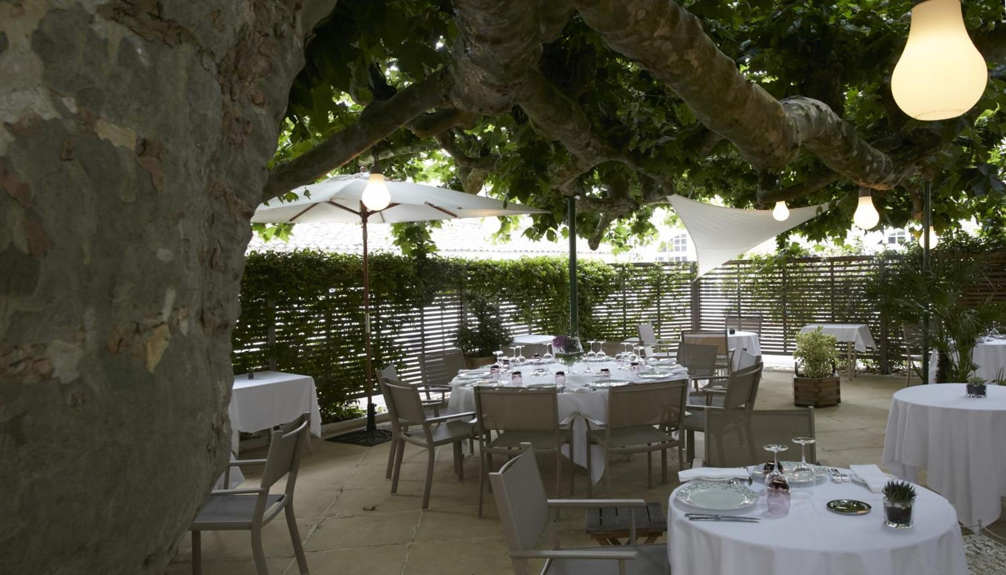 Logis Hotel - Restaurant Maison Claude Darroze Langon  Exteriér fotografie